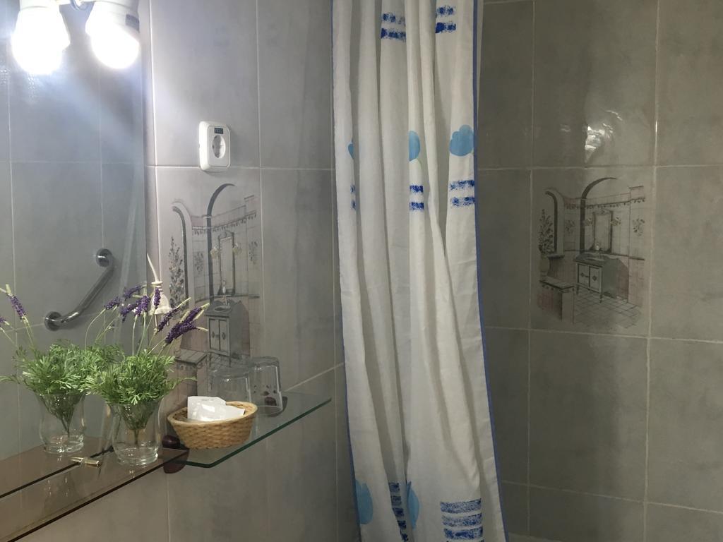 Hostal R. Lido Madrid Dış mekan fotoğraf